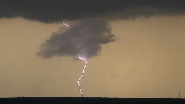 Angry Planet - Tornadoes