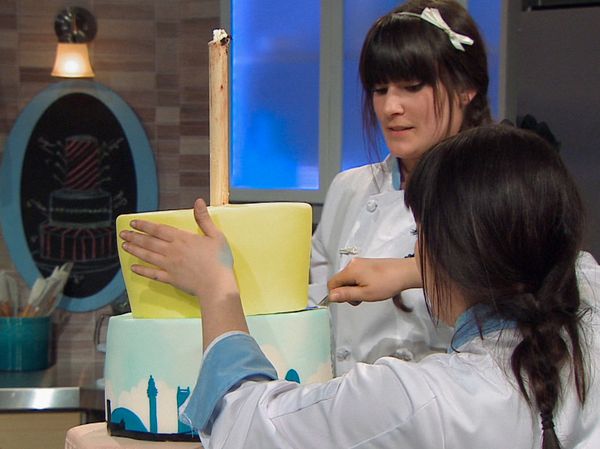 Cake Walk: Wedding Cake Edition - The Cake of Life