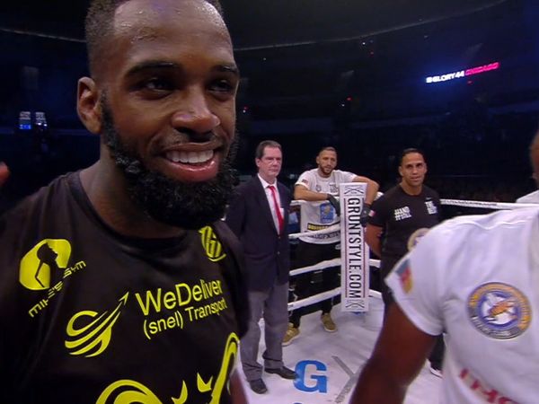 GLORY Kickboxing - GLORY 44 Chicago - Cedric Doumbe vs. Murthel Groenhart.