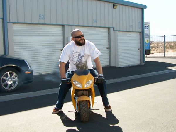 Storage Wars - Boom Goes the Dynamite?