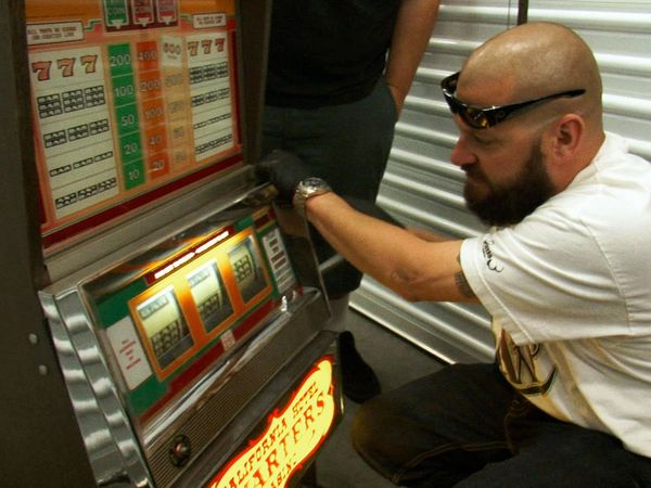 Storage Wars - The Donut Effect