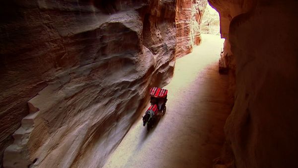 Scenic Routes Around the World - Route of the Kings