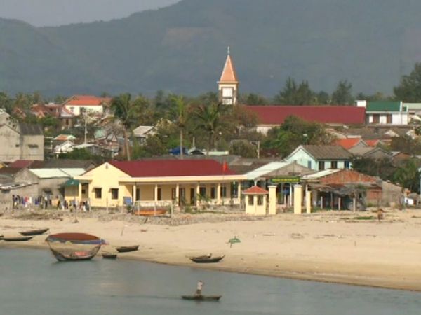 Scenic Routes Around the World - Vietnam - The Road of Perfume