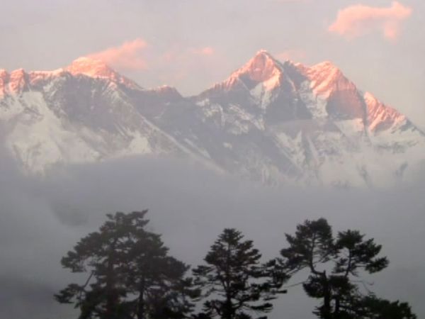 Scenic Routes Around the World - Nepal - The Road of the Sherpas