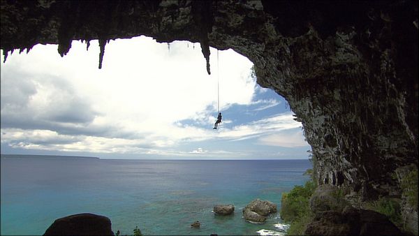 Green Paradise - New Caledonia - The Red Island with a Green Heart