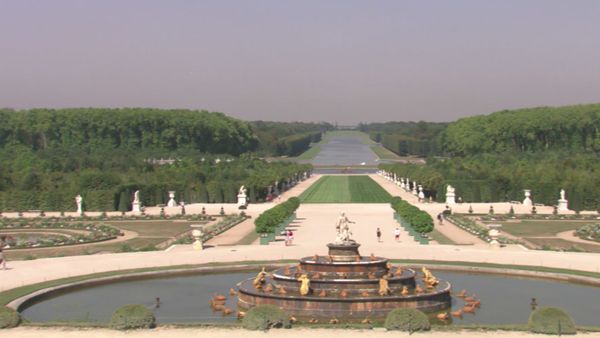 Laura McKenzie's Traveler - Versailles, France