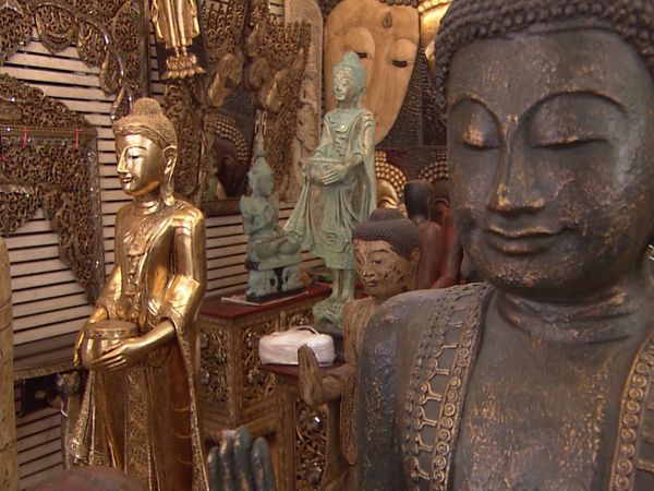 Laura McKenzie's Traveler - Bangkok, Thailand