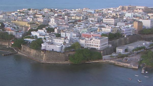 Laura McKenzie's Traveler - Puerto Rico