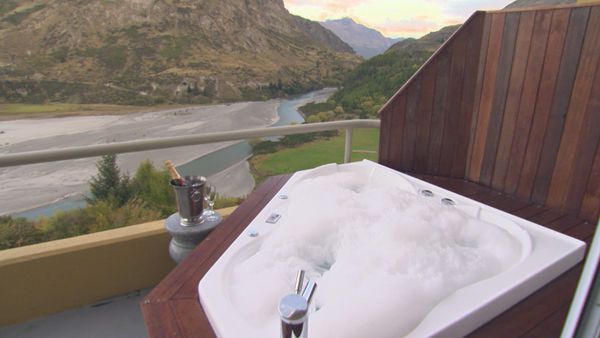 Laura McKenzie's Traveler - World Class Resorts
