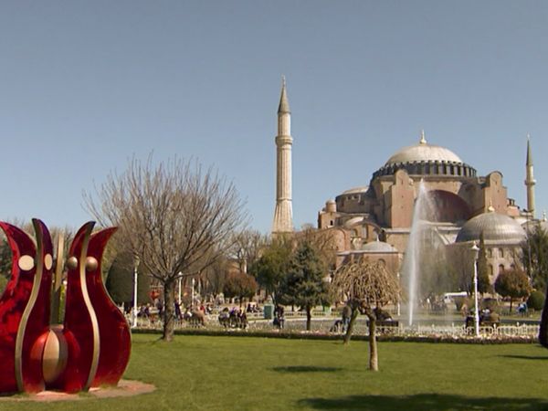 Laura McKenzie's Traveler - Istanbul, Turkey; Prague, Czech Republic; Bucharest, Romania