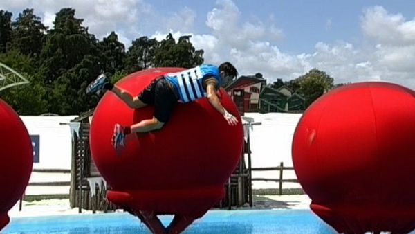 Total Wipeout UK - Celebrity Special