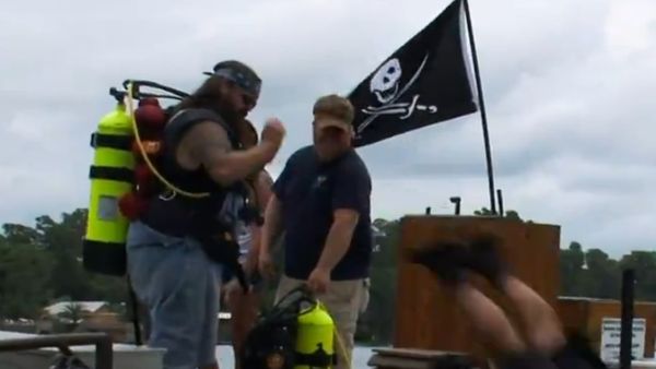Ax Men - All Hands on Deck