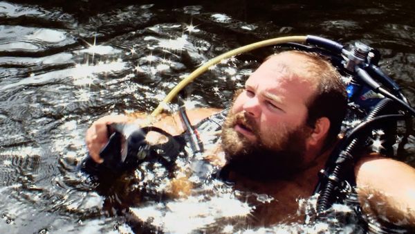 Ax Men - Getting a Leg Up