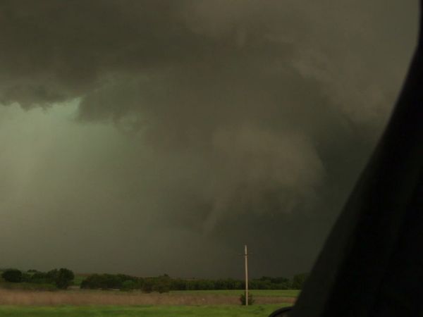 Tornado Chasers - Stranded