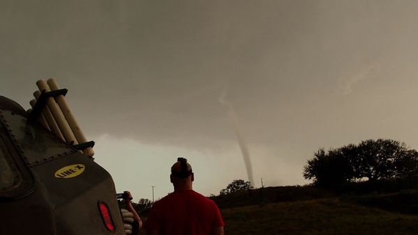 Tornado Chasers - Helix