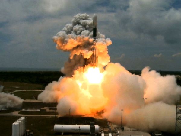 Space Mistakes - The End of Genesis