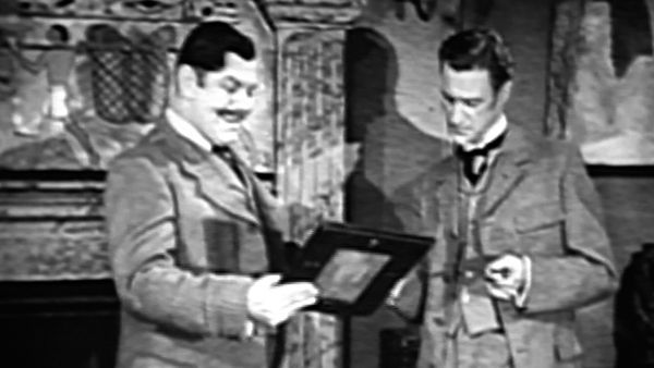 Sherlock Holmes - The Case of the Laughing Mummy