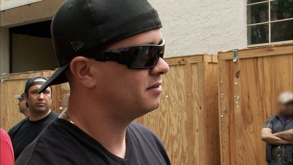 Storage Wars: New York - As the World Bids