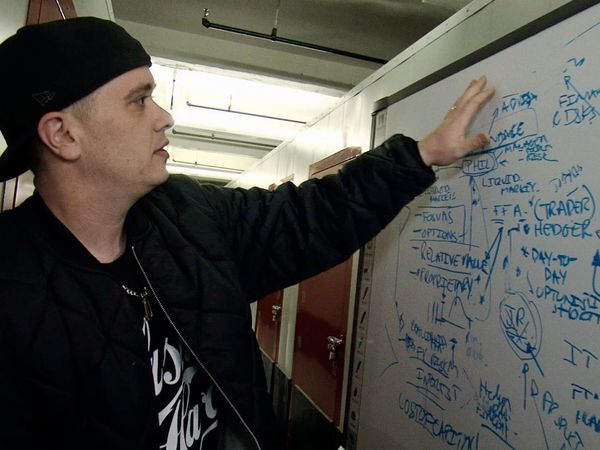 Storage Wars: New York - An Embarrassment of Richards