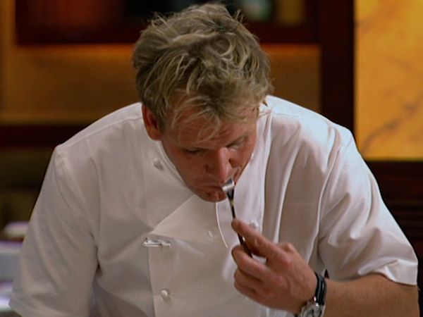 Hell's Kitchen - 15 Chefs Compete