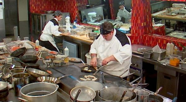 Hell's Kitchen - 6 Chefs Compete
