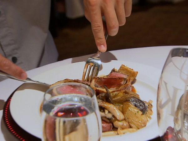 Hell's Kitchen - 17 Chefs Compete