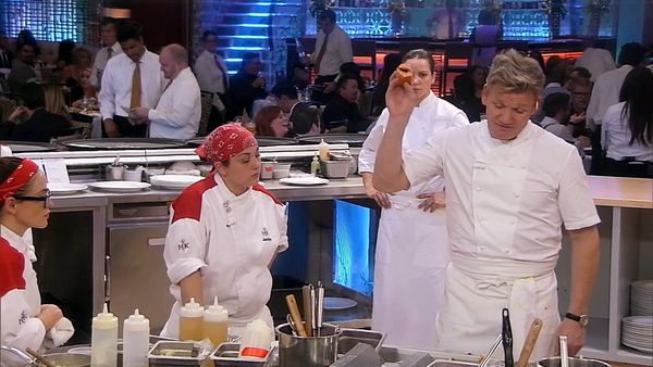 Hell's Kitchen - 16 Chefs Compete