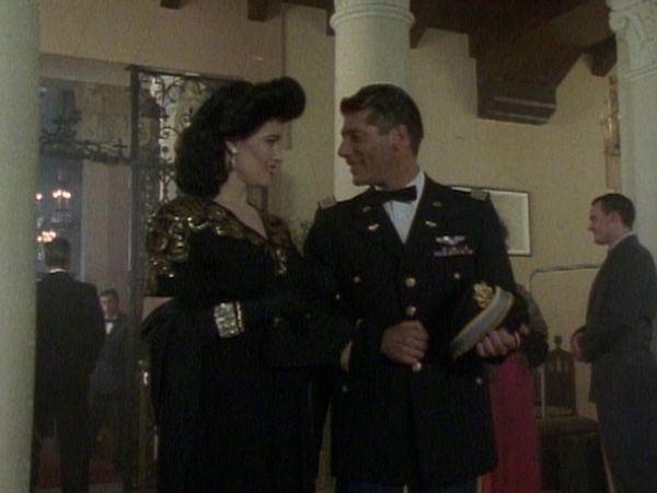 Unsolved Mysteries with Robert Stack - Episode: 13