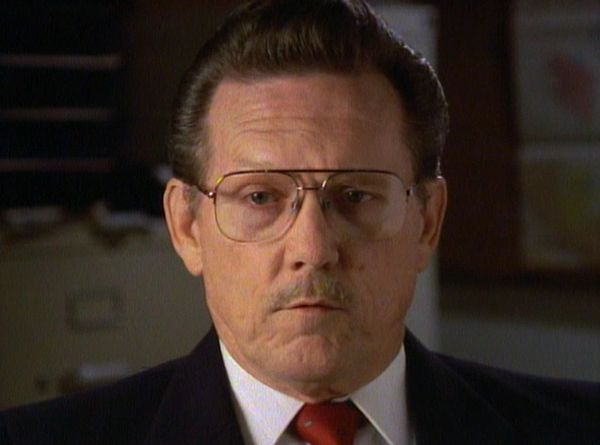 Unsolved Mysteries with Robert Stack - Episode: 25