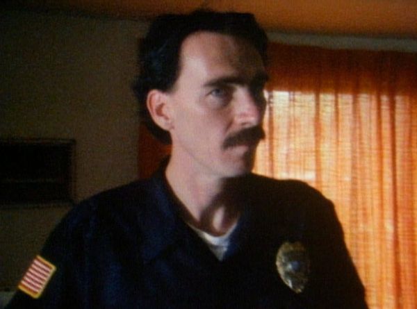 Unsolved Mysteries with Robert Stack - Episode: 4