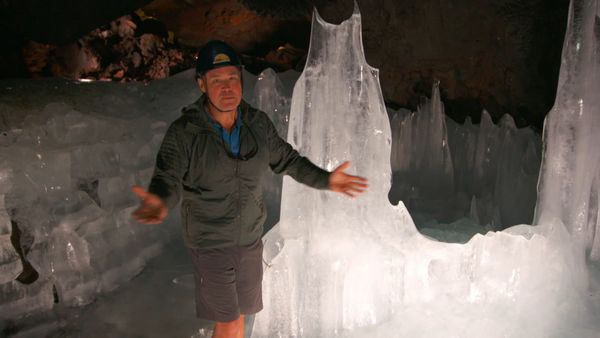 Ocean Treks With Jeff Corwin - Reykjavik: Land of Fire and Ice