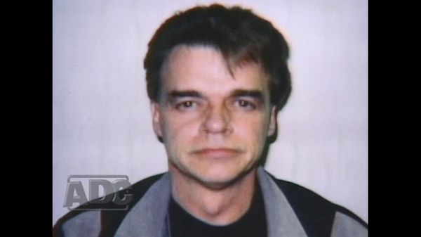 America's Dumbest Criminals - Not-So-Clean Getaway