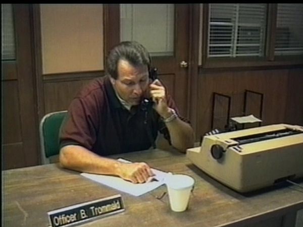 America's Dumbest Criminals - Dress for Success