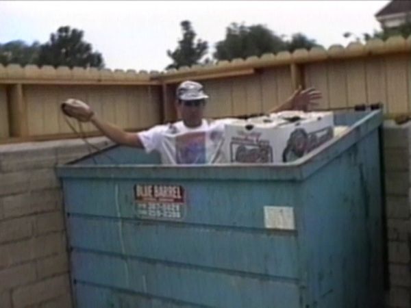 America's Dumbest Criminals - Lights, Camera, Busted