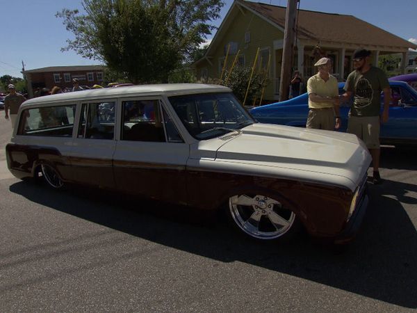 My Classic Car - Crusin' the Coast Front End Kits trucks (LMC Truck)