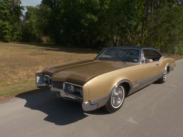 My Classic Car - GM Luxury Sport Cars; Battery Maintenance (Deltran)