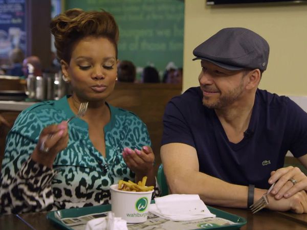 Wahlburgers - Not Your Routine Poutine