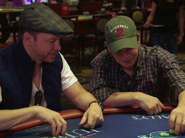 Wahlburgers - Viva Paul Vegas
