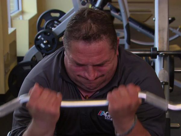 Wahlburgers - The Weight Is Over