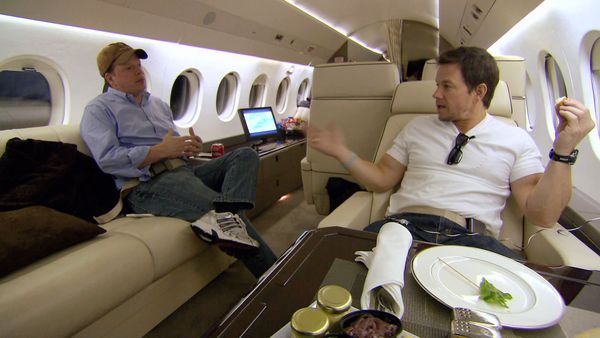 Wahlburgers - Baby Knows Best