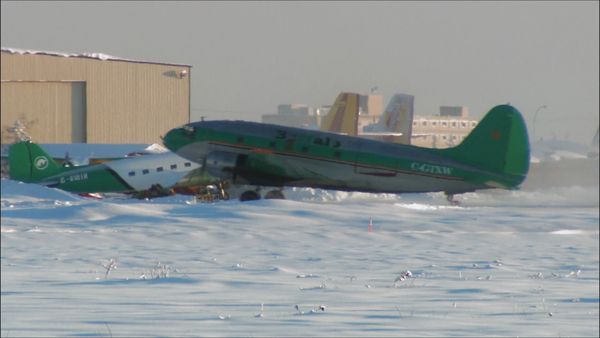 Ice Pilots - Ice Strip