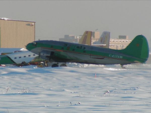 Ice Pilots - Ice Strip