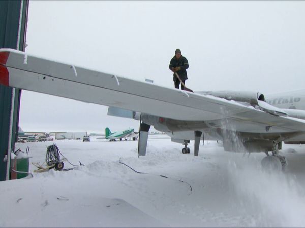 Ice Pilots - Don't Muck with Chuck