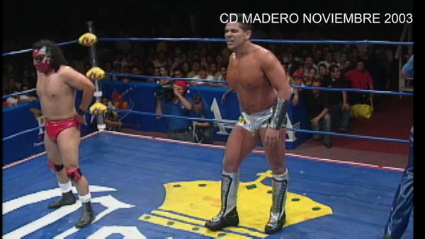 Lucha libre AAA - MADERO