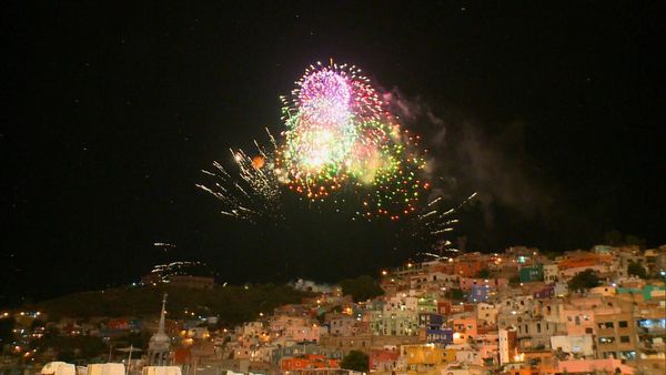 Pyros: Painting with Fire - Mexico and Hanover