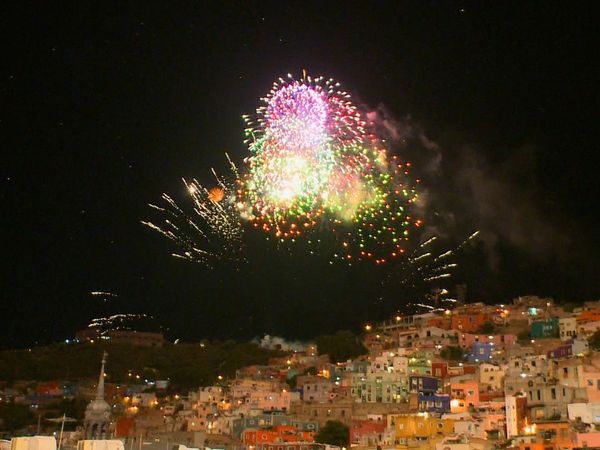 Pyros: Painting with Fire - Mexico and Hanover