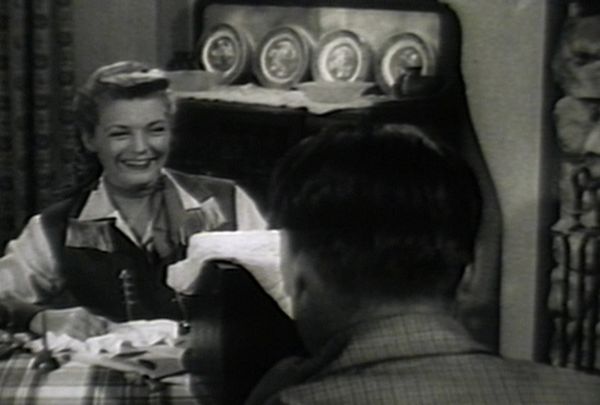 Annie Oakley - Sharp Shooting Annie (1954)