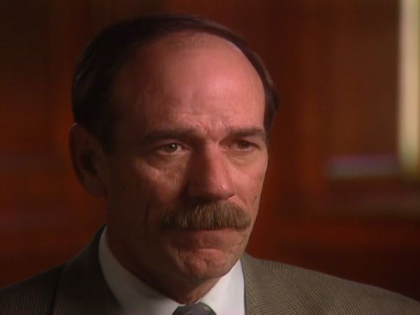 Cold Case Files Classic - A Map To Murder/Life On The Run