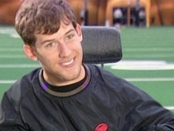 It's A Miracle - 215: Mom's Abduction; Sammy Saves Spot; Football Coach; Oregon Capsized