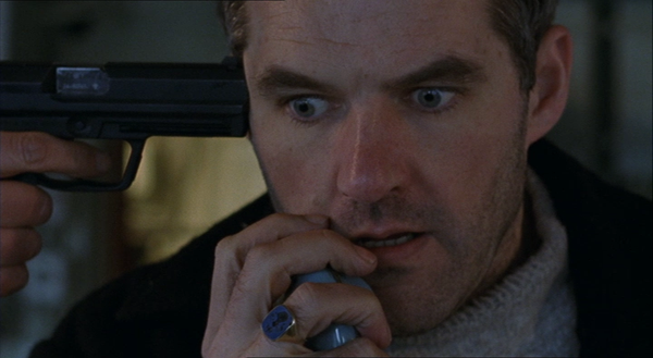 Ultimate Force - Communication